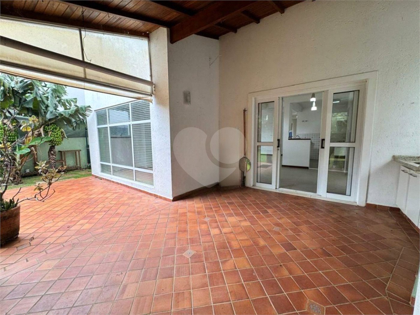 Casa à venda com 3 quartos, sendo 1 suíte,  no condomínio Residencial Recanto dos Paturis, Vinhedo - SP