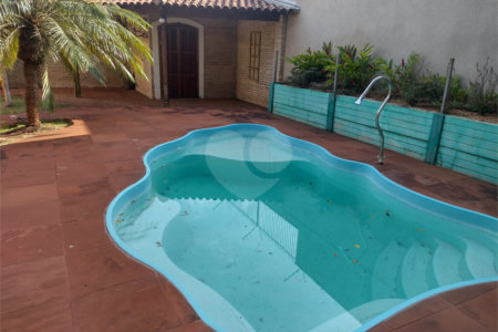Sobrado à venda com 3 quartos, sendo 2 suítes, em Jardim Residencial Santa Mônica, Araraquara, SP