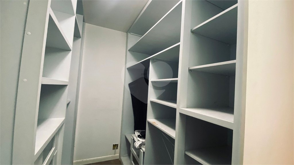 Casa à venda com 3 suítes no condomínio Vilas 2, São Paulo - SP