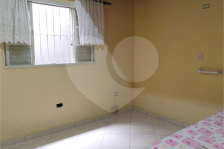 Casa à venda com 3 quartos, sendo 1 suíte, em Vila Santa Helena, Atibaia, SP