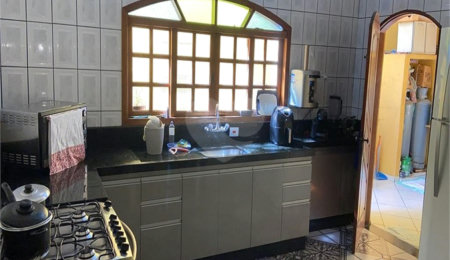 Sobrado à venda com 4 quartos, sendo 1 suíte, em São Miguel Paulista, São Paulo, SP