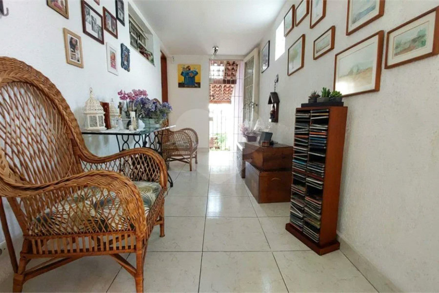 Casa à venda com 3 quartos, sendo 1 suíte,  em Vila Paulista, São Paulo, SP