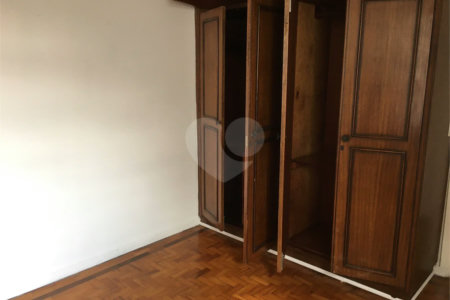 Casa à venda com 3 quartos, sendo 1 suíte, em Jardim São Paulo(zona Norte), São Paulo, SP