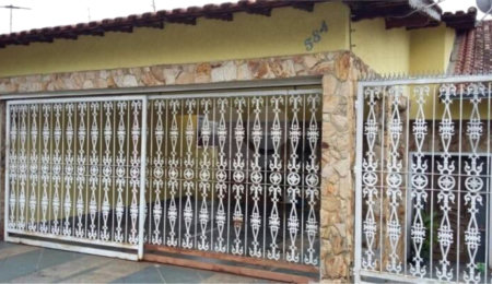 Casa à venda com 4 quartos, sendo 1 suíte,  em Sesc, Suzano, SP