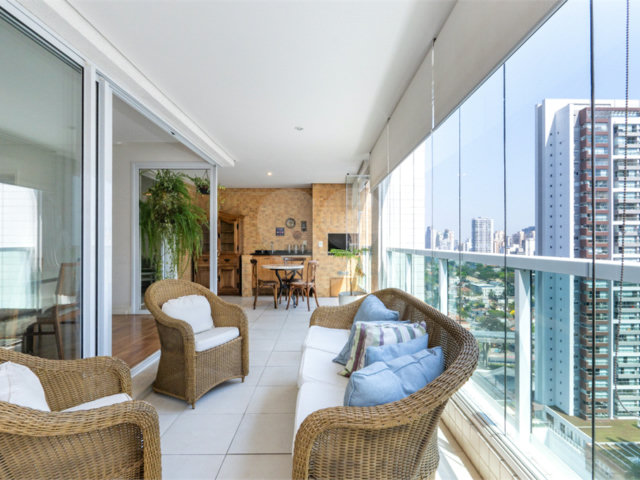Apartamento à venda com 3 suítes em Campo Belo, São Paulo, SP