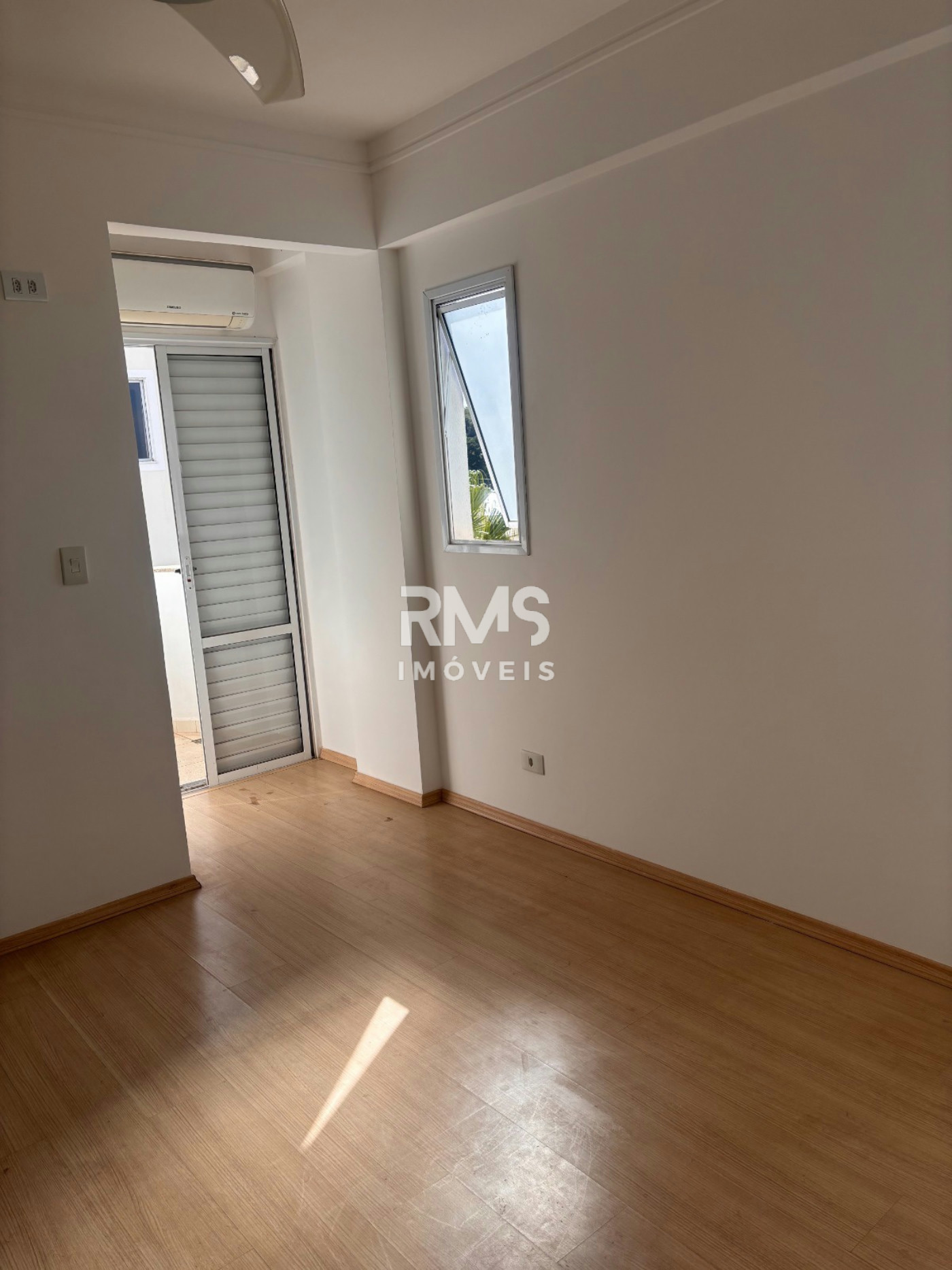 Apartamento à venda ou para alugar com 3 quartos, sendo 1 suíte,  em Vila São José, Itu, SP