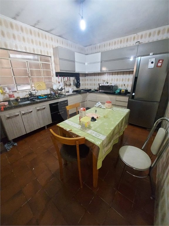 Sobrado à venda com 8 quartos no Brasilândia, São Paulo, SP