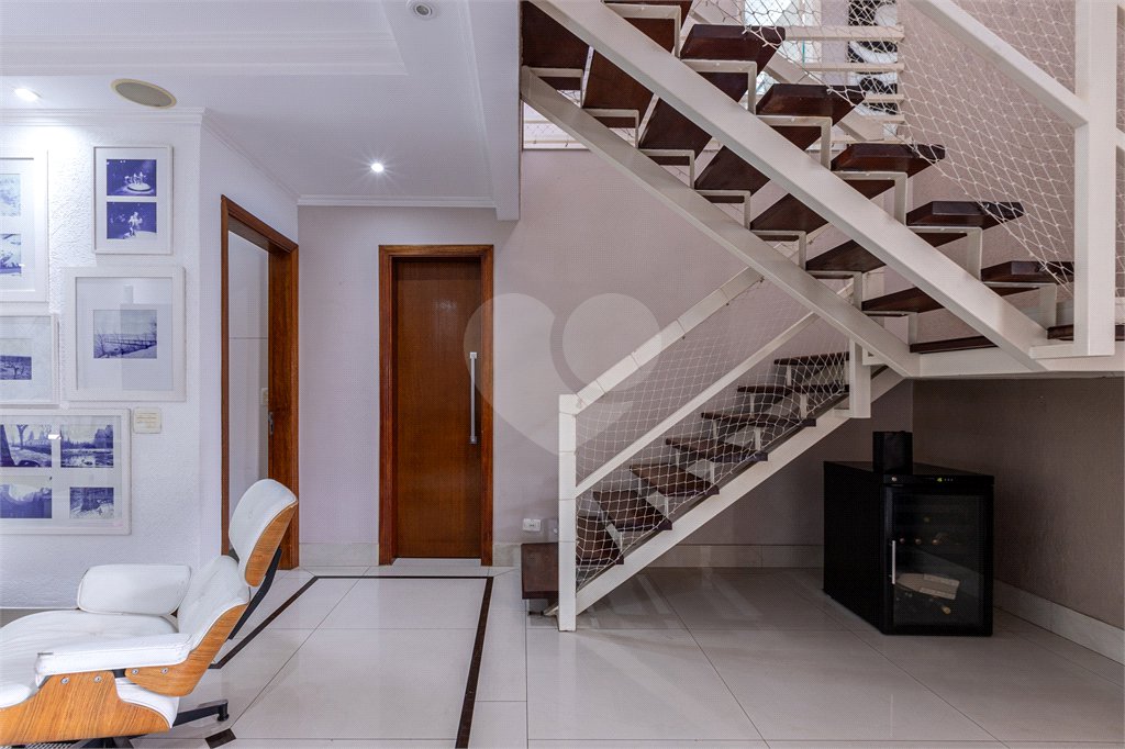 Casa à venda com 4 quartos, sendo 2 suítes,  no condomínio Los Alámos, São Paulo - SP