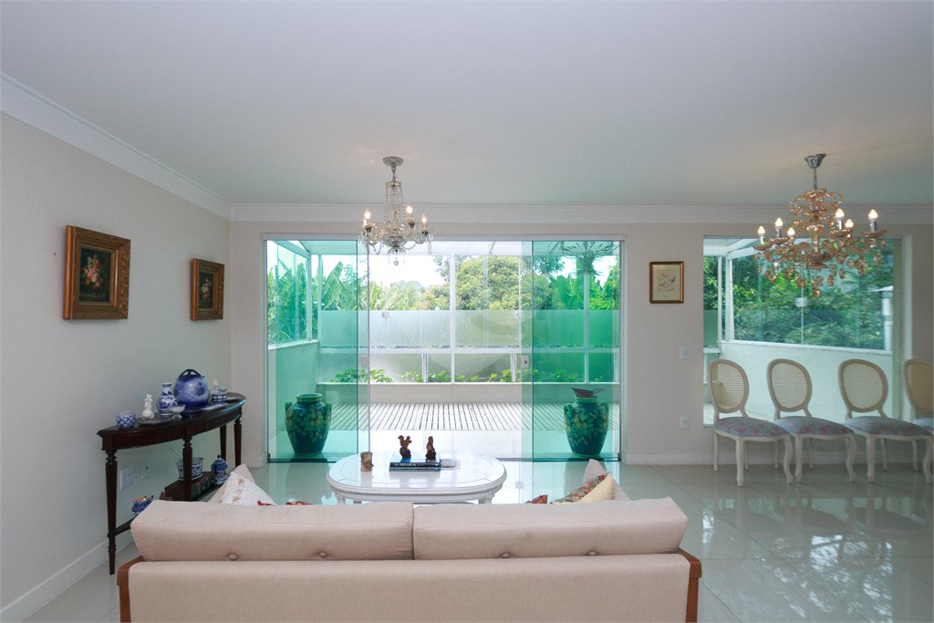Casa à venda com 4 suítes no condomínio Bellagio, São Paulo - SP