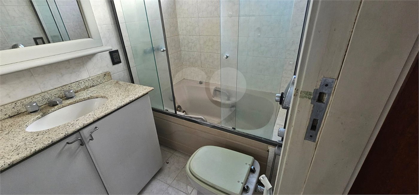 Apartamento à venda com 2 quartos, sendo 1 suíte,  em Tijuca, Rio de Janeiro, RJ