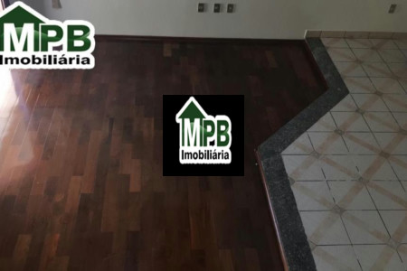 Sobrado à venda com 5 quartos, sendo 3 suítes, em Jardim Helena Cristina, Sorocaba, SP