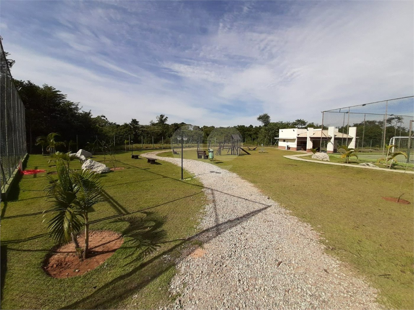 Casa à venda com 3 suítes no condomínio Terras de São Francisco, Sorocaba - SP