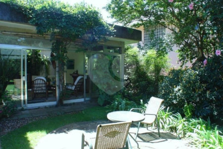 Casa à venda com 4 quartos, sendo 1 suíte, em Brooklin Velho, São Paulo, SP