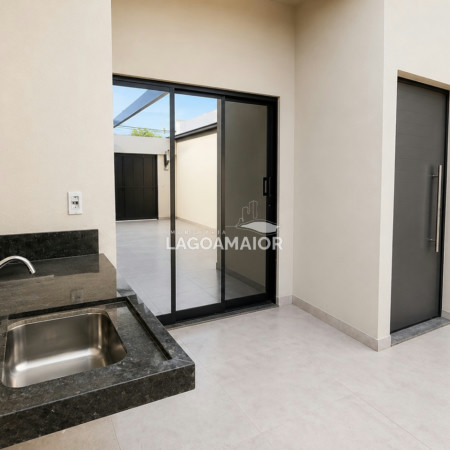 Casa à venda com 3 quartos, sendo 1 suíte,  em Bela Vista da Lagoa, Três Lagoas, MS