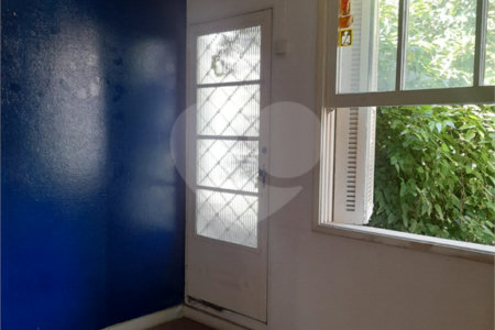 Sobrado à venda com 3 quartos, sendo 1 suíte, em Vila Mariana, São Paulo, SP