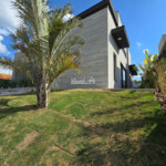 Casa térrea à venda com 3 quartos, sendo 1 suíte, no condomínio Portal Lamis, Atibaia - SP