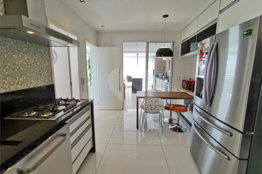 Apartamento à venda com 3 suítes em Morumbi, São Paulo, SP