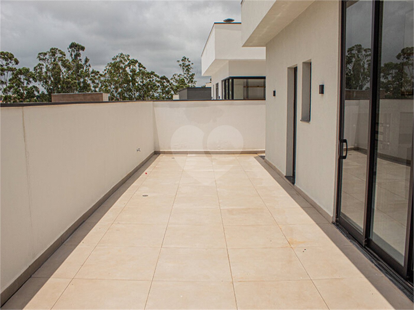 Casa à venda com 3 suítes no condomínio Residencial Central Parque, Salto - SP