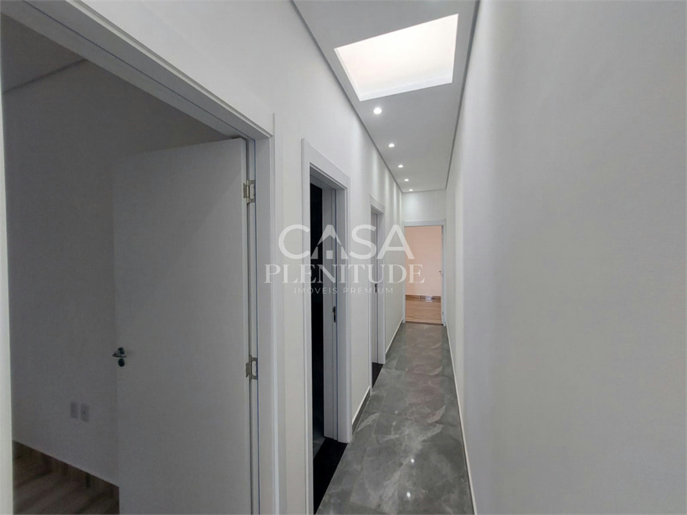 Casa em condomínio à venda com 3 quartos, sendo 1 suíte, em Wanel Ville, Sorocaba, SP
