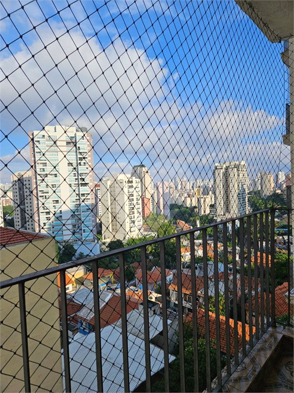 Casa à venda com 3 quartos, sendo 1 suíte, no condomínio Jconde de Irajá, São Paulo - SP
