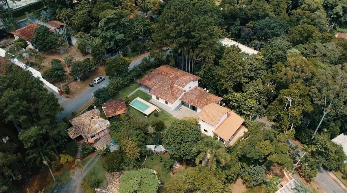 Terreno à venda com 6 quartos no condomínio Quinta dos Lagos, Cotia - SP