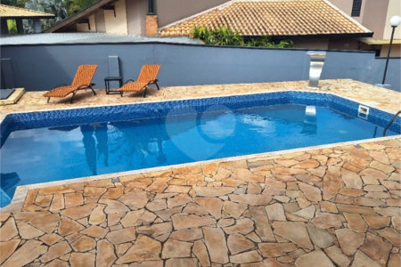 Casa à venda com 3 suítes no condomínio Vinhas da Vista Alegre Sede, Vinhedo - SP