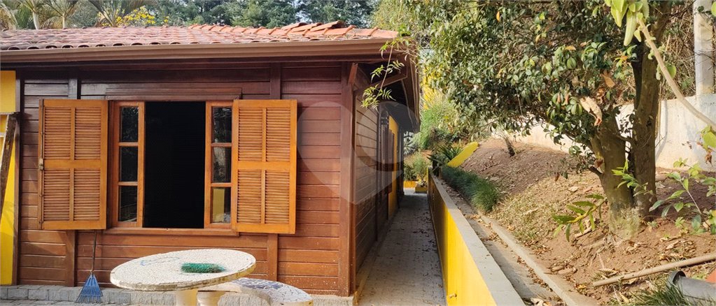 Casa à venda com 4 quartos, sendo 1 suíte, em Serra da Cantareira, Mairiporã, SP