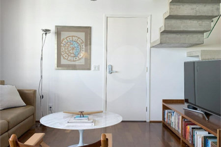Duplex à venda com 2 suítes em Jardim Londrina, São Paulo, SP