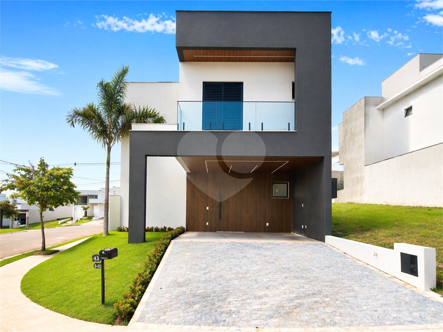 Casa à venda com 3 suítes no condomínio Terras de São Francisco, Sorocaba - SP