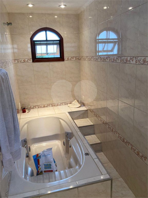 Sobrado à venda com 3 quartos, sendo 1 suíte, em Chora Menino, São Paulo, SP