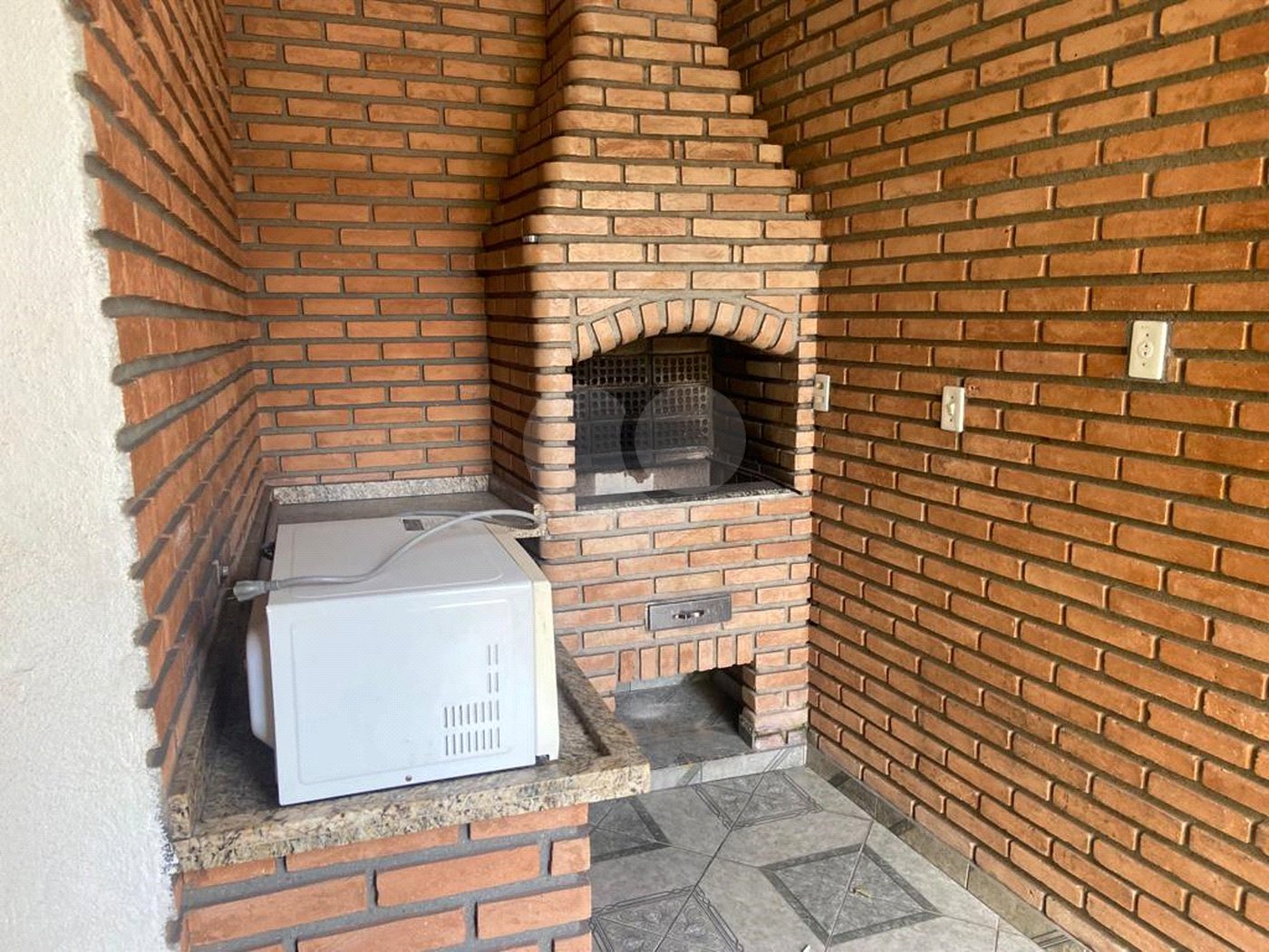 Sobrado à venda com 3 quartos, sendo 1 suíte, em Parada Inglesa, São Paulo, SP