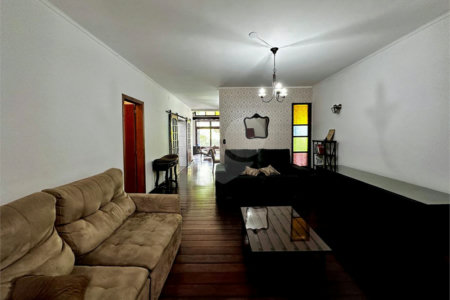 Casa à venda com 4 quartos, sendo 2 suítes,  em Interlagos, São Paulo, SP