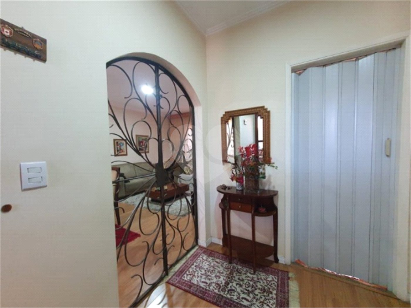 Casa à venda com 3 quartos, sendo 1 suíte,  em Jardim Santa Rosália, Sorocaba, SP