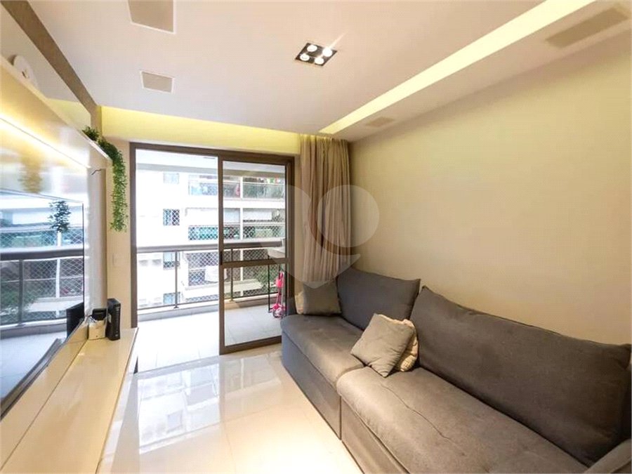 Apartamento à venda com 4 quartos, sendo 1 suíte,  em Tijuca, Rio de Janeiro, RJ