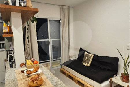 Apartamento à venda ou para alugar com 2 quartos, sendo 1 suíte,  em Vila Oliveira, Mogi das Cruzes, SP