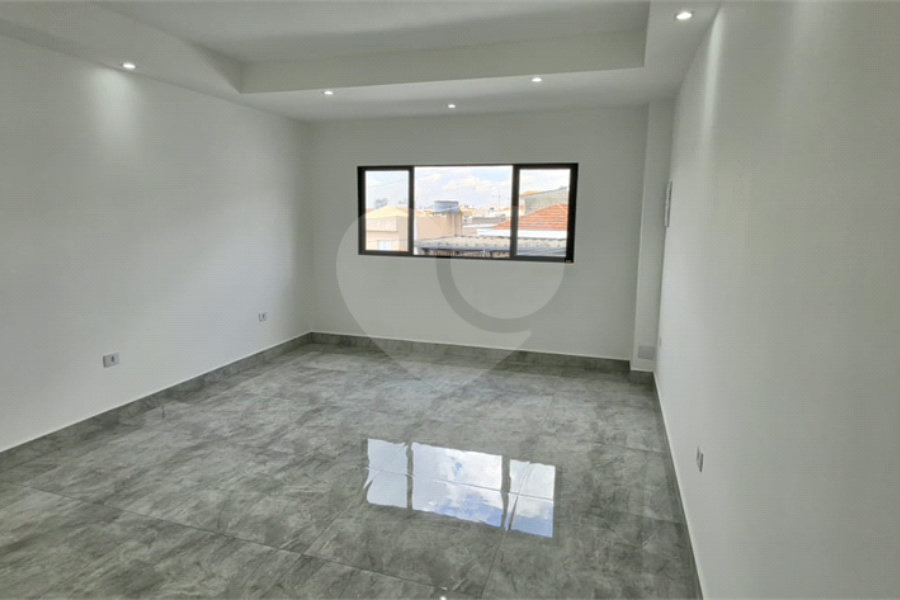 Sobrado à venda com 3 quartos, sendo 1 suíte, em Vila Bonilha, São Paulo, SP