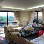 Apartamento à venda com 4 quartos, sendo 2 suítes,  em Moema, São Paulo, SP