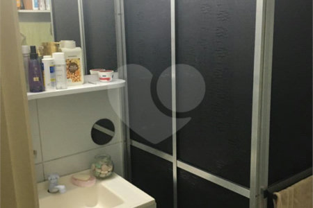 Casa à venda com 2 quartos no condomínio Vila Del Rey, Sorocaba - SP