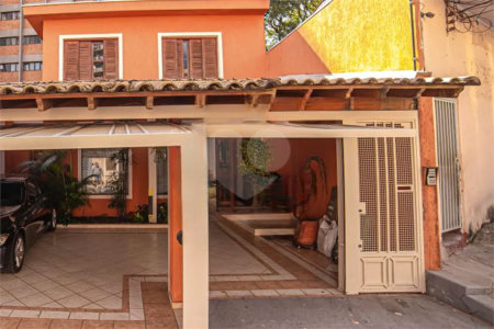 Sobrado à venda com 3 quartos, sendo 1 suíte,  em Vila Santo Estéfano, São Paulo, SP