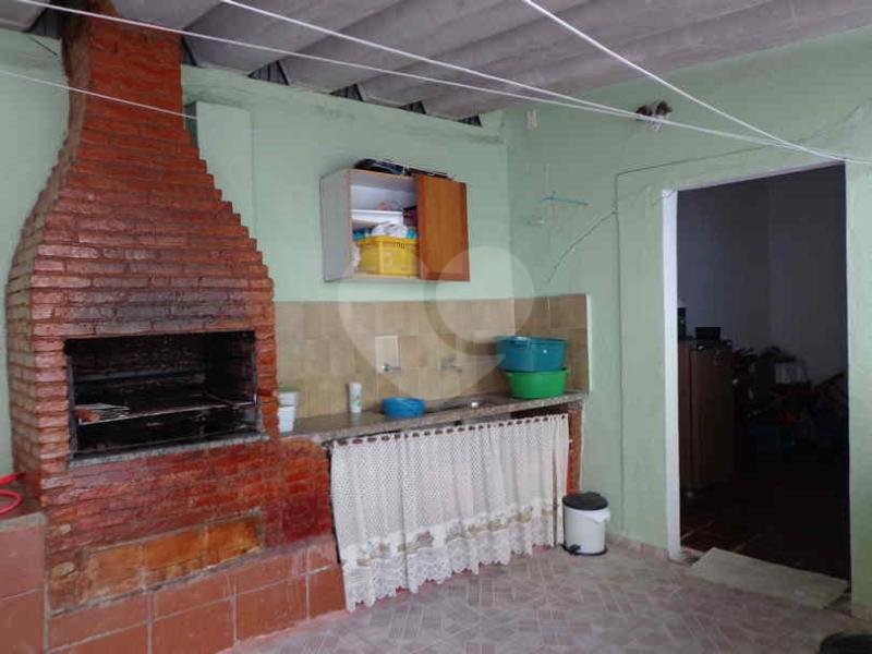 Casa à venda com 3 quartos, sendo 1 suíte,  em Jardim Londrina, São Paulo, SP