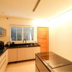 Casa à venda com 3 quartos, sendo 1 suíte, no condomínio Smile View, São Paulo - SP