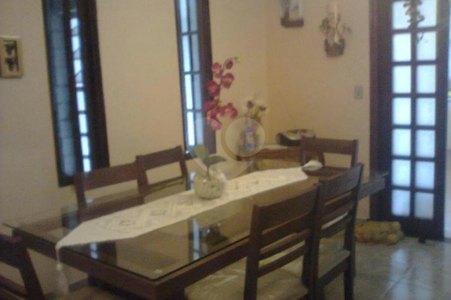 Sobrado à venda com 4 quartos, sendo 1 suíte, em Jaçanã, São Paulo, SP