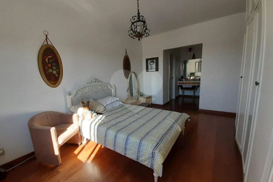 Sobrado à venda com 3 quartos, sendo 1 suíte, em Vila Mariana, São Paulo, SP
