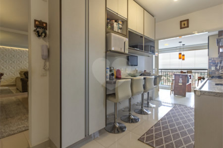 Apartamento à venda com 3 suítes em Parque Reboucas, São Paulo, SP