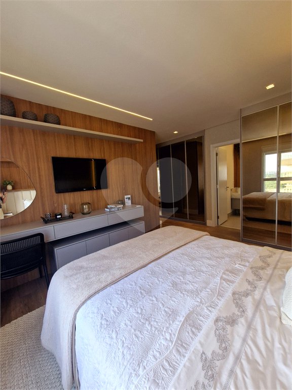 Apartamento à venda com 4 suítes em Vila Embaré, Valinhos, SP