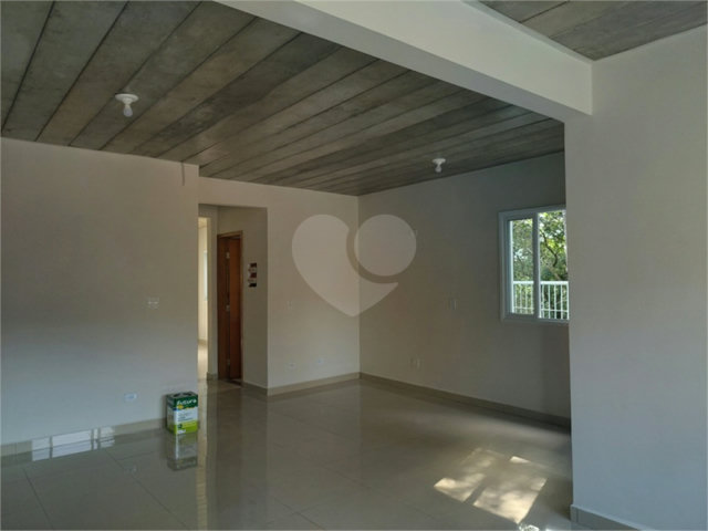 Casa à venda com 3 quartos, sendo 1 suíte,  em Barreiro, Mairiporã, SP