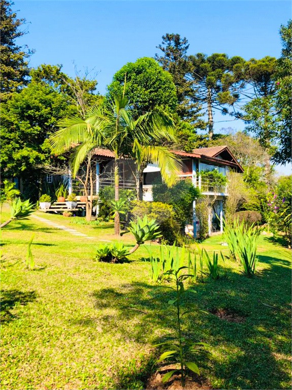 Casa Térrea à venda com 4 quartos, sendo 1 suíte, em Roseira, Mairiporã, SP