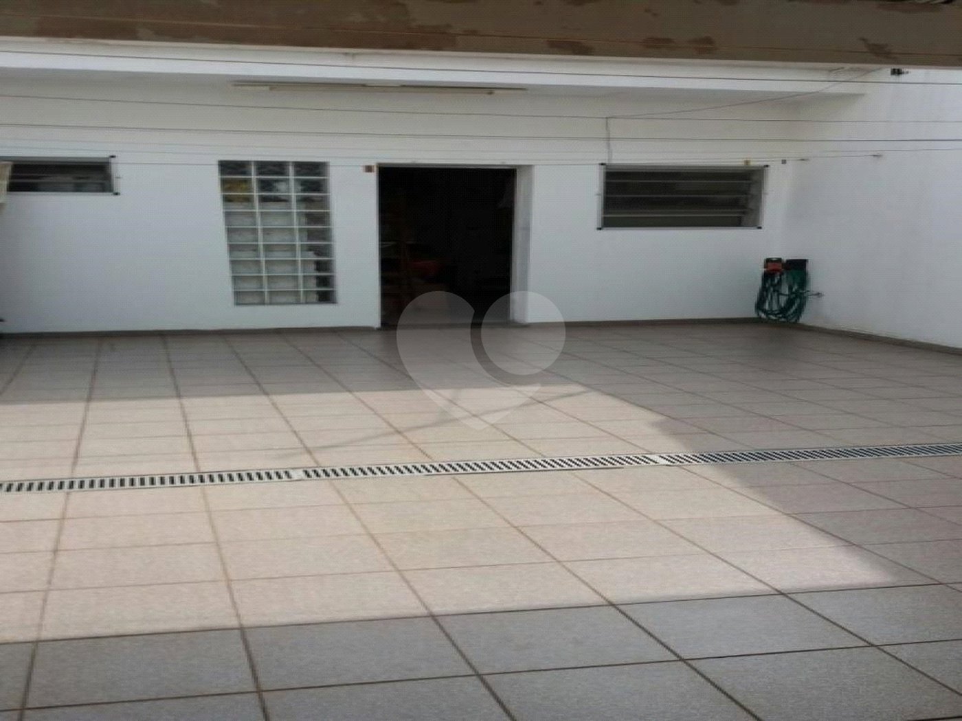 Casa à venda com 3 quartos, sendo 1 suíte,  no condomínio Alameda do Eucaliptos, São Paulo - SP