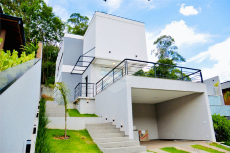 Casa à venda com 3 suítes no condomínio Quintas da Boa Vista, Atibaia - SP