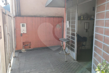 Sobrado à venda com 3 quartos no Centro, Jarinu, SP